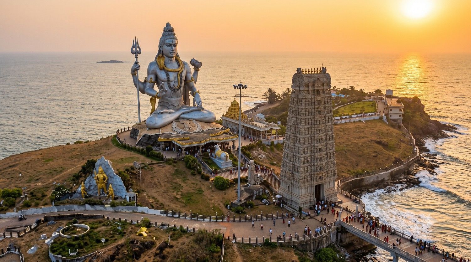 Scenic view of Murdeshwar coastal area and temple