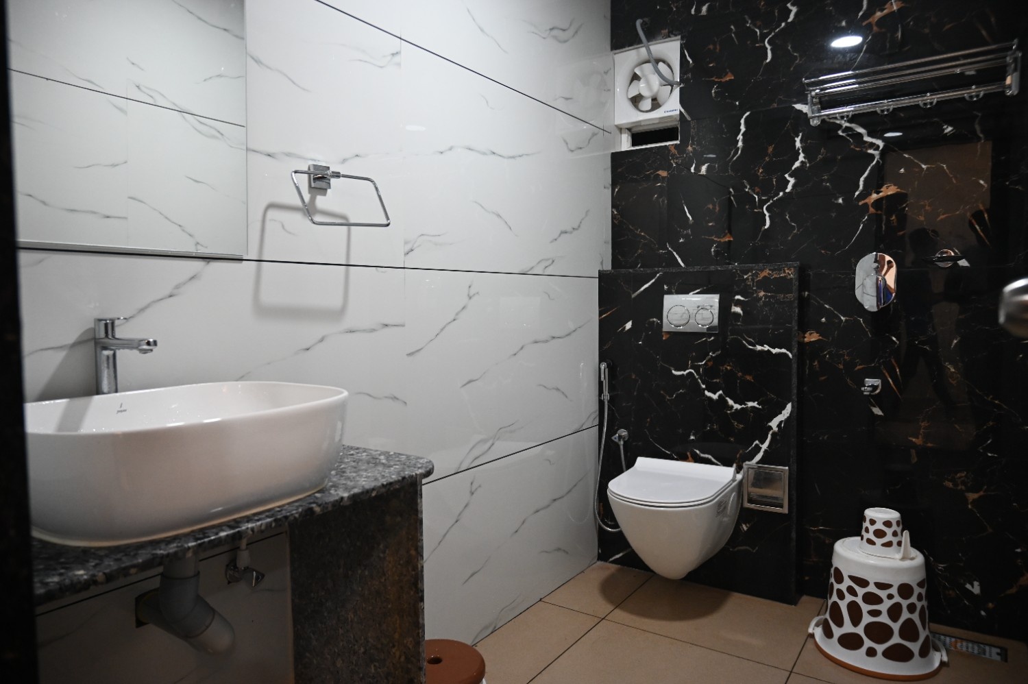Accommodation or surrounding attraction photograph index 15
