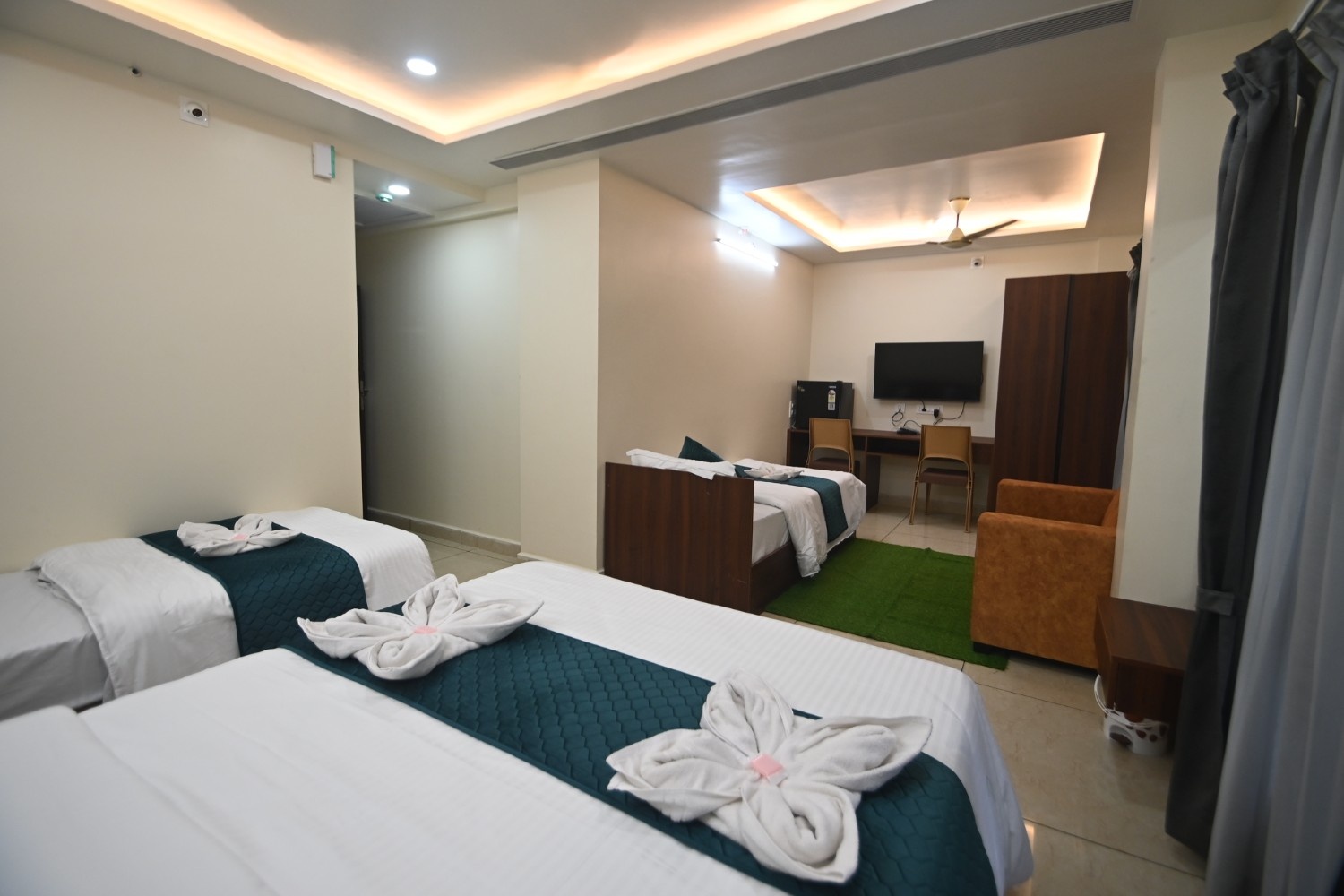 Accommodation or surrounding attraction photograph index 19